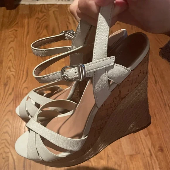 White Cork Wedges - Picture 2 of 5